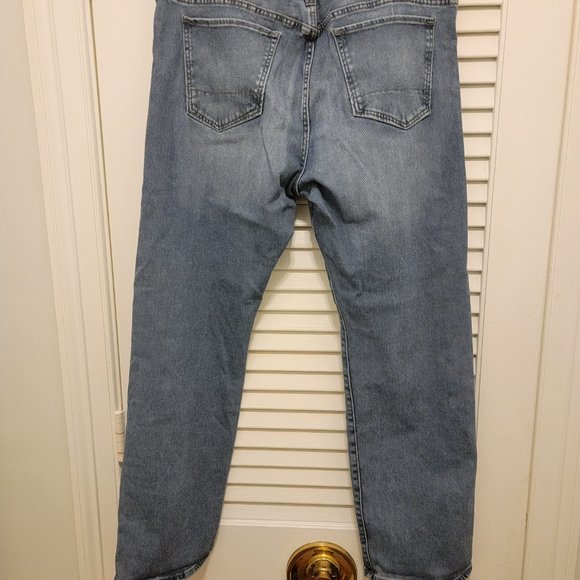 Banana Republic Men's Premium Performance Jeans Denim 38x31 - Picture 4 of 6